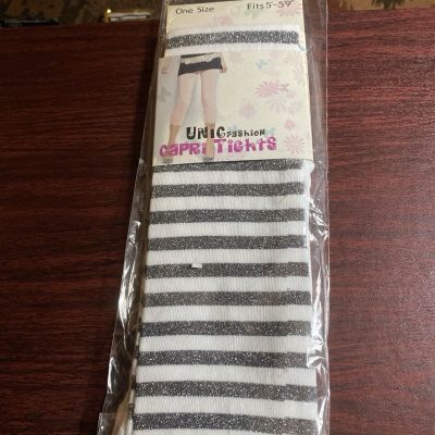 Unic fashion Capri Tights One Size Fits 5’-5’9” New